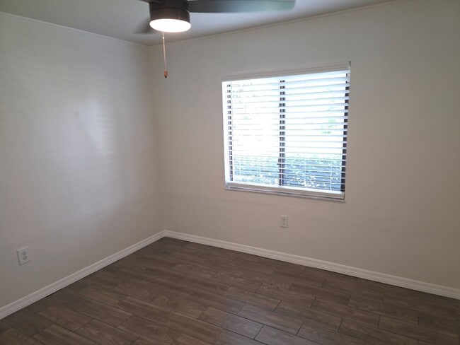 Building Photo - 4 Bed 2 Bath Home Near Baldwin & Winter Park
