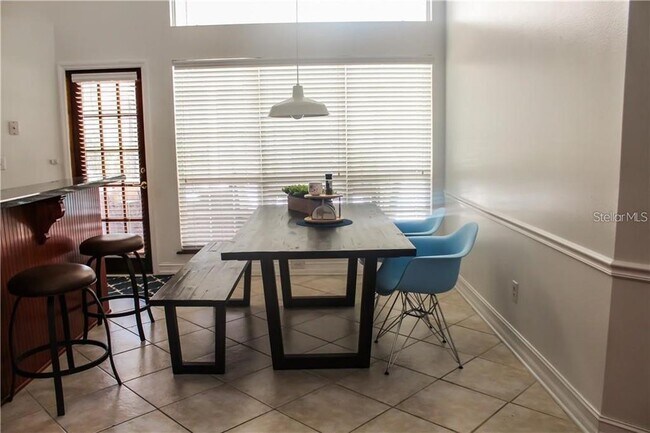 Building Photo - 2630 Stanton Hall Ct