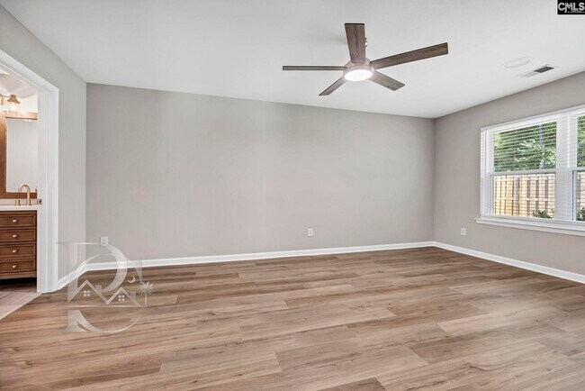 Building Photo - 1039 Glencroft Dr