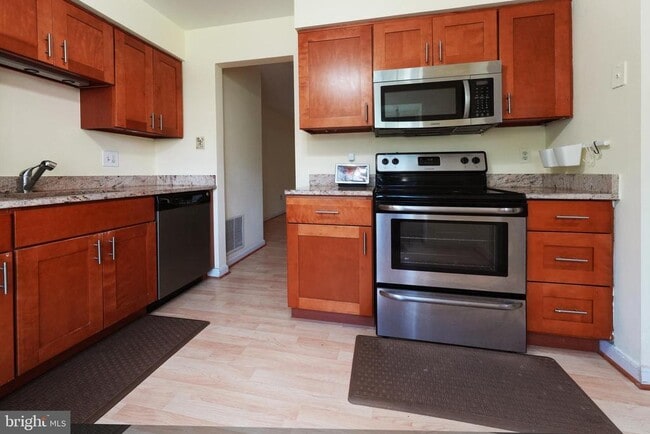 Building Photo - 18819 Birdseye Dr