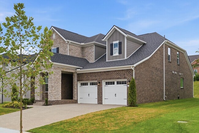 Building Photo - 1061 Sycamore Ests