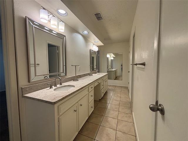Building Photo - 4910 Arborlawn Dr