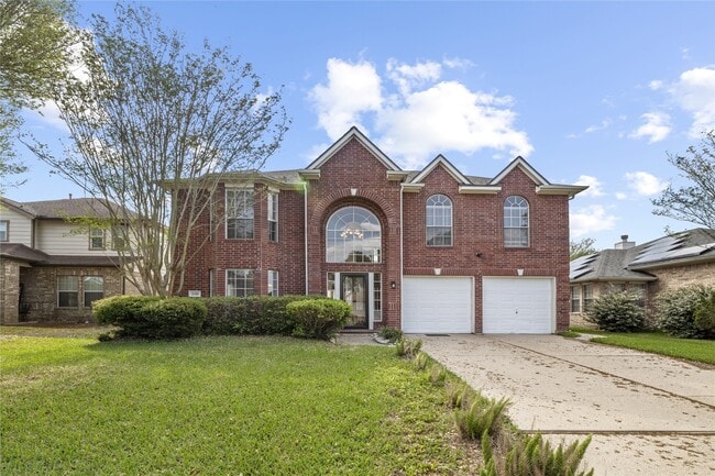 Building Photo - 2018 Waverly Glend Dr