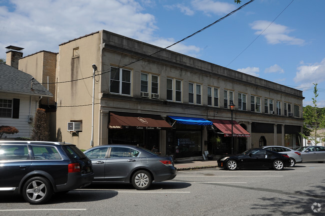 Building Photo - Maplewood Apartments