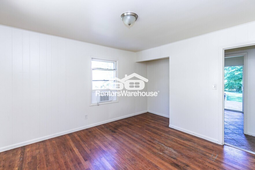 Building Photo - 7707 E 50th Terrace