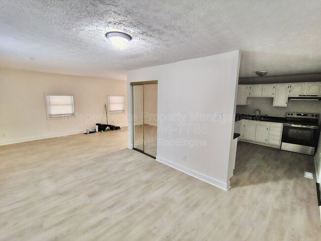 Building Photo - 4402 Pine Brook Ct