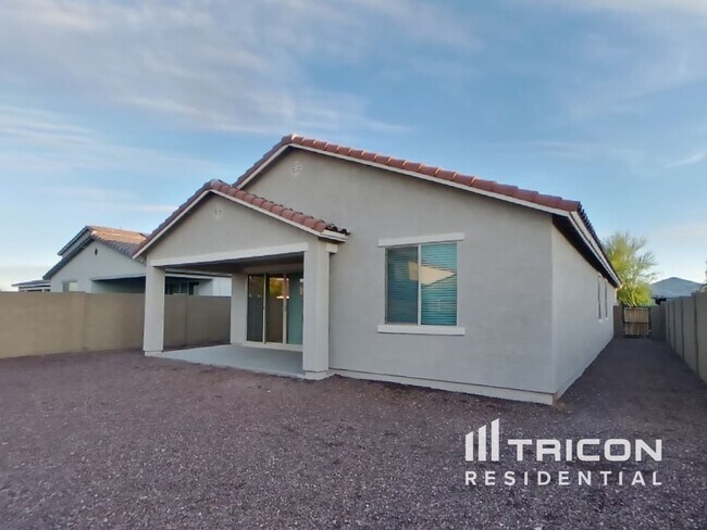 Building Photo - 17863 W Buckhorn Trl