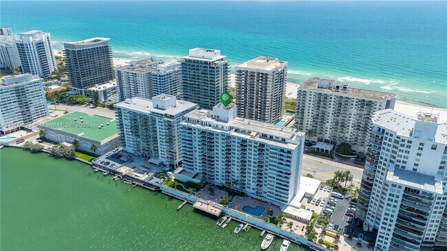 Building Photo - 5700 Collins Ave