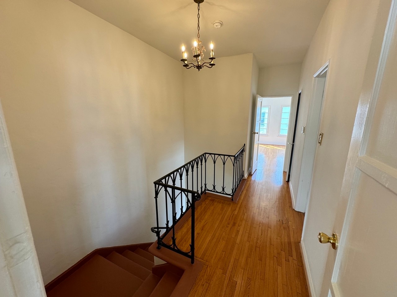 Building Photo - 422 S Detroit St