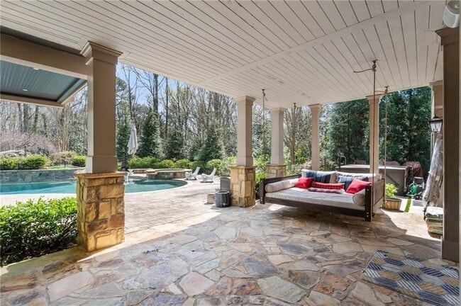 Building Photo - 5265 Peachtree Dunwoody Rd NE