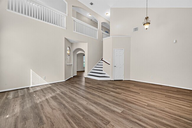 Building Photo - 25119 Florina Ranch Dr
