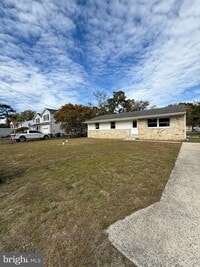 Building Photo - 307 Cherokee Dr