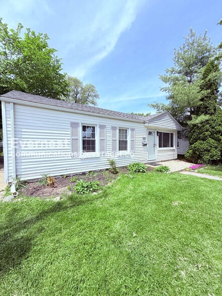 Building Photo - 25107 Rosenbusch Blvd