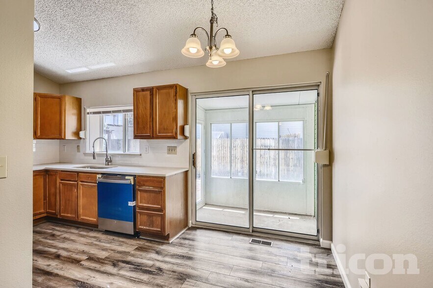 Building Photo - 4710 Spacewalk Way