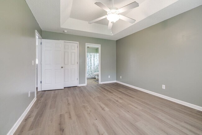 Building Photo - Spacious Home with Shop in Rincon!  No HOA!