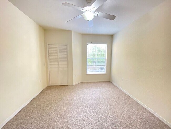 Building Photo - 1325 Lake Shadow Cir