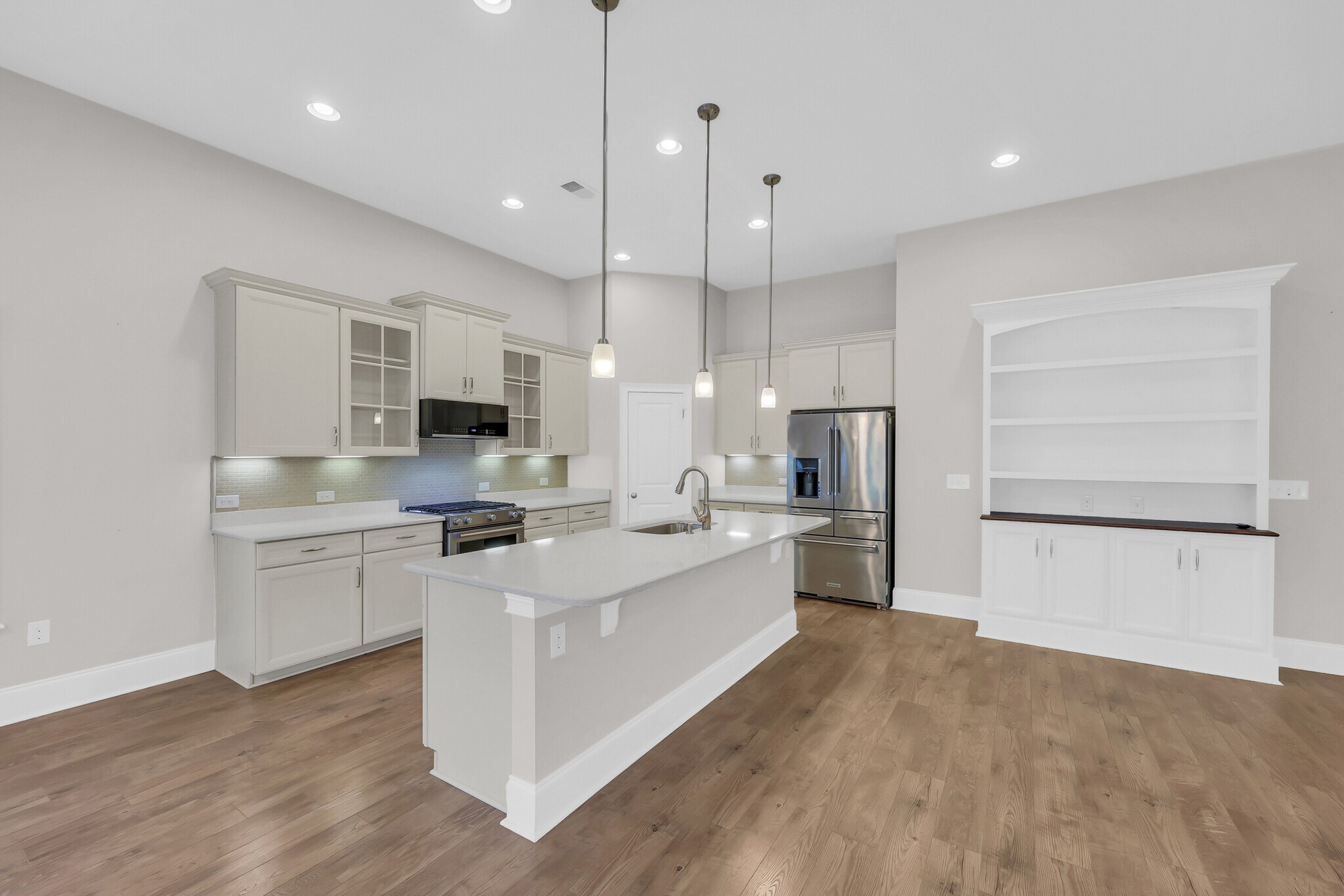 Building Photo - 1758 Edgewood Dr