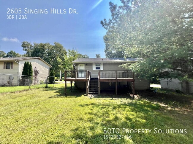 Building Photo - 2605 Singing Hills Dr