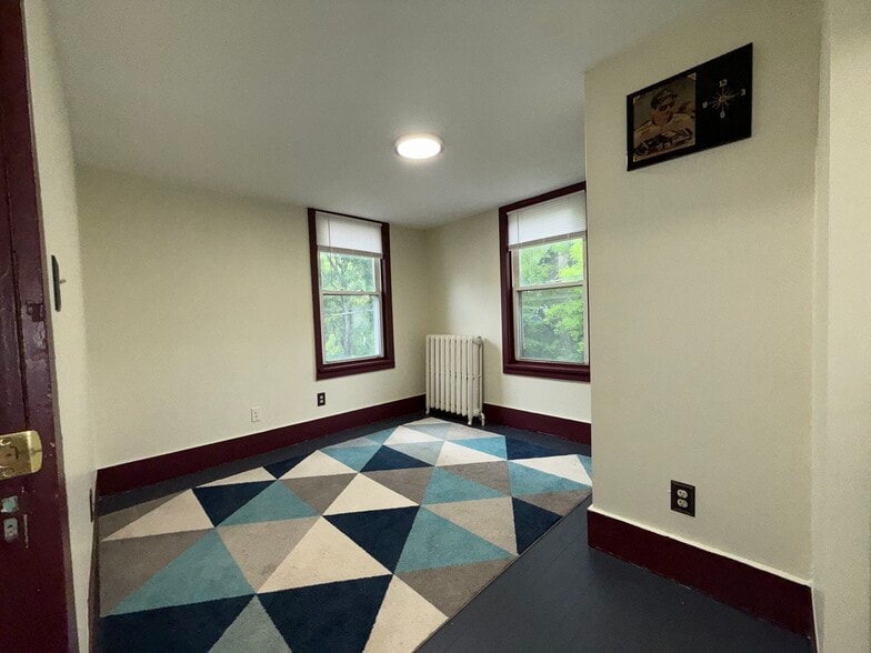 Building Photo - 51 Front St