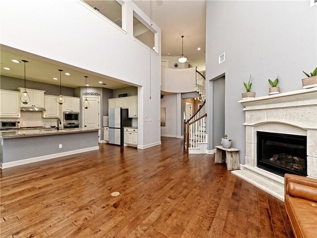 Building Photo - 332 Quartz Dr