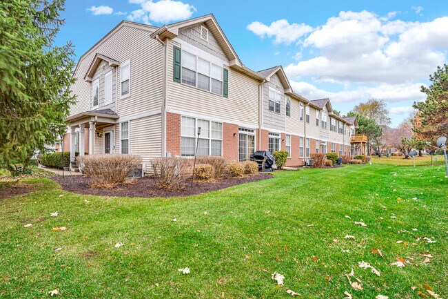 Building Photo - 24135 Walnut Cir