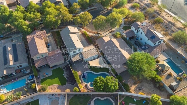 Building Photo - 21072 W Maiden Ln