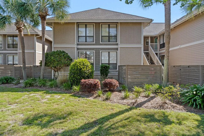Building Photo - 814 Harbour Point Dr