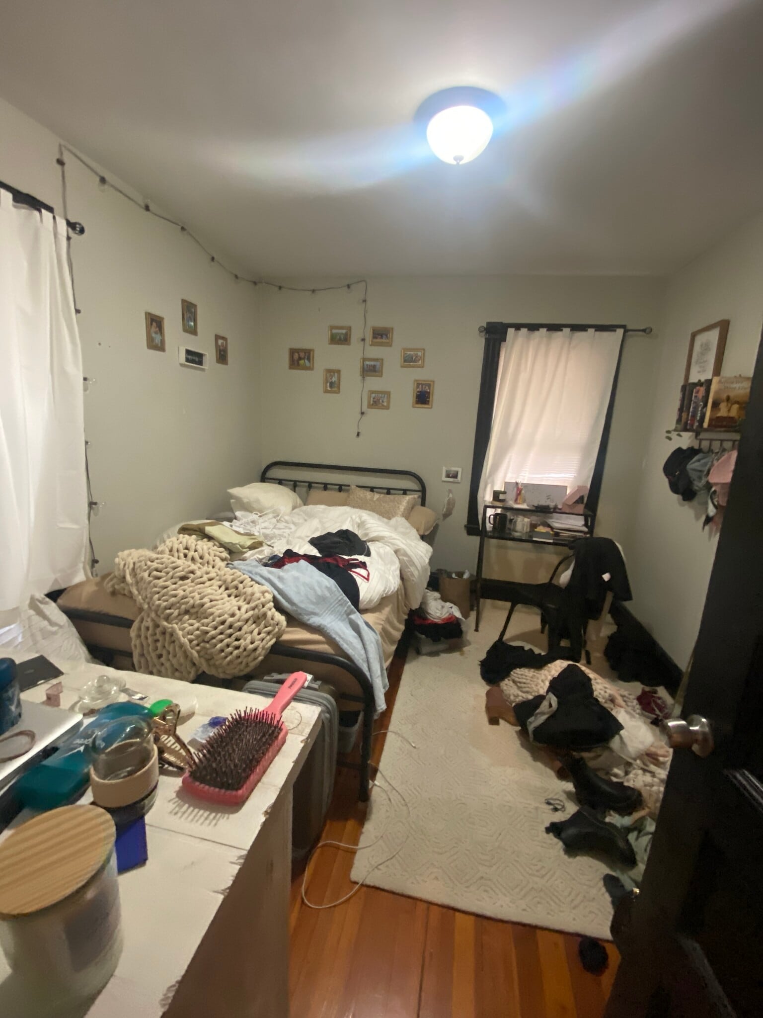 Building Photo - 10 Taft St