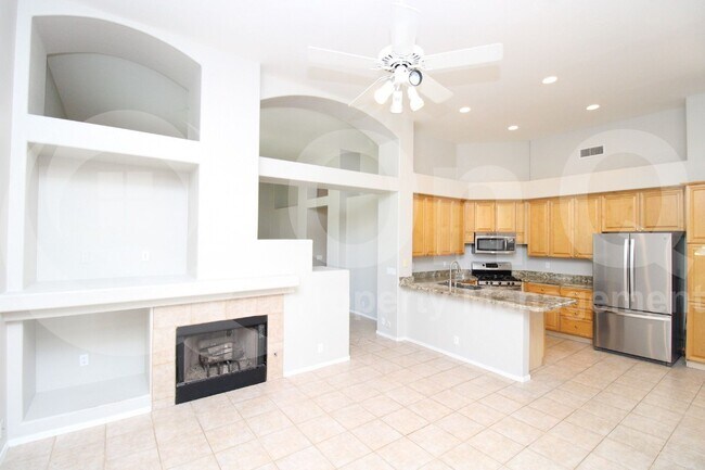 Primary Photo - 5997 W Aurora Dr