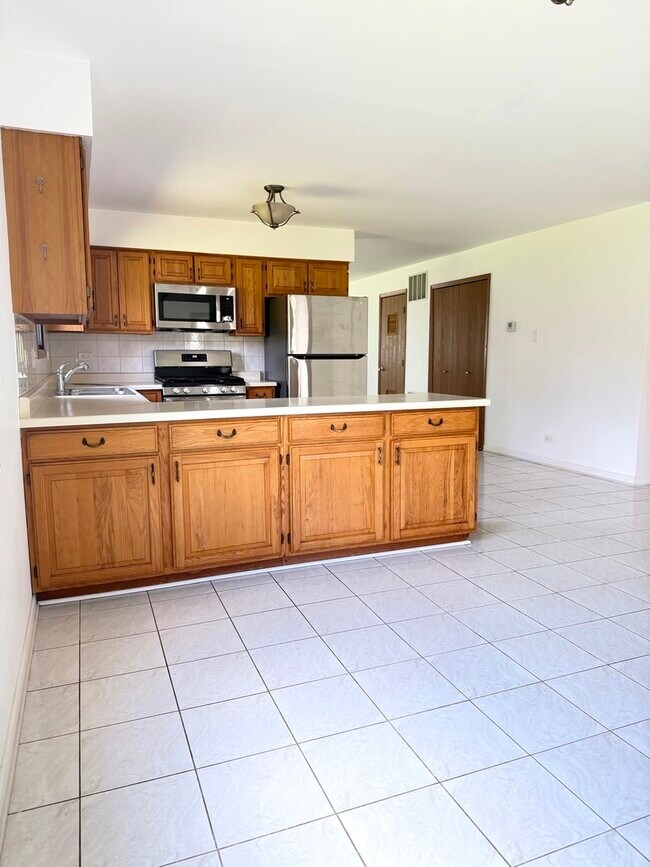 Building Photo - 311 Dawn Ct