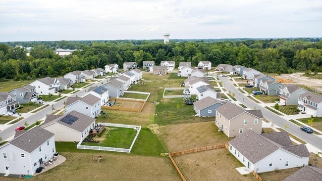 Building Photo - 468 Rochdale Run