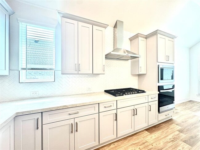 Building Photo - 25310 Framlingham Dr