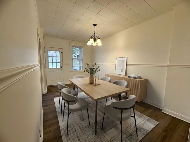 Building Photo - 3 Bedroom 1 Bathroom in Lancaster City!