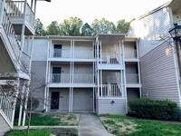 Building Photo - 2bd/2ba Condo in South Durham, Only One Mi...