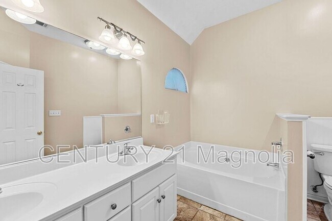 Building Photo - 934 Sedgefield Cir