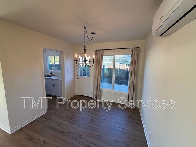 Building Photo - 2344-2346 Park Estates Dr.