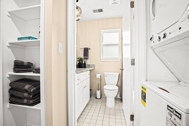 Building Photo - 27882 Gratiot Ave