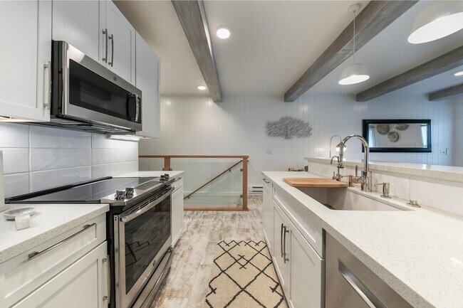 Building Photo - Perfect Tahoe Retreat