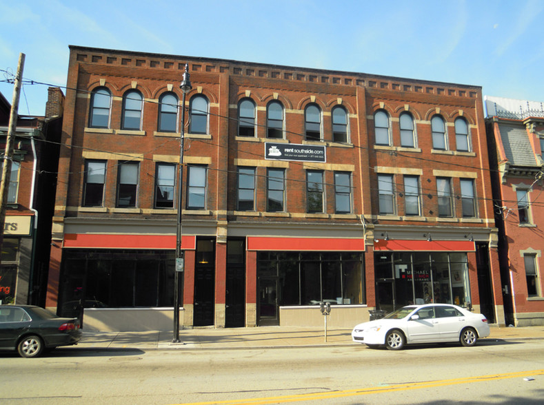 Building Exterior - Landmark on Carson Apartments