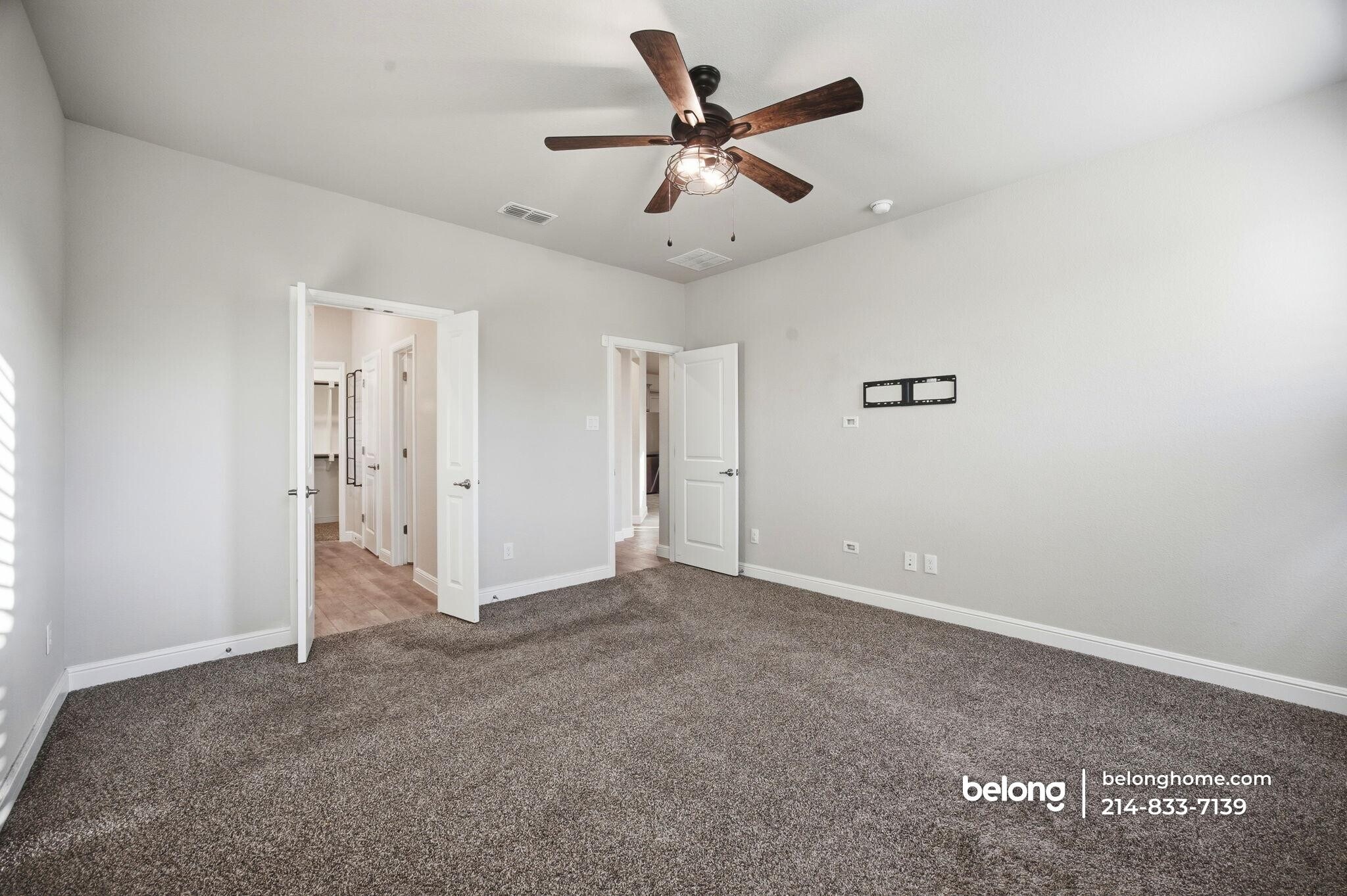 Building Photo - 1832 Chamaeleon Dr