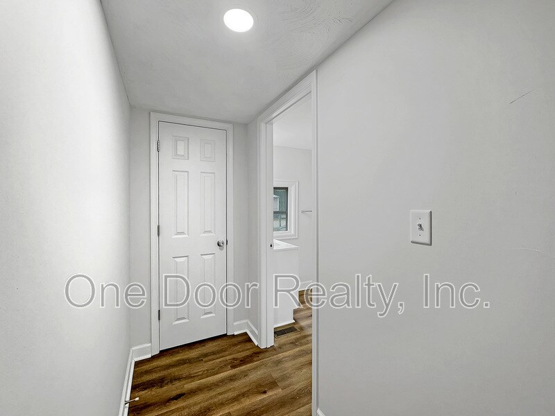 Building Photo - 165 Magruder Ave