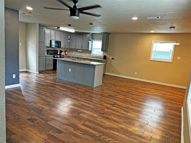 Building Photo - 3144 Gordan