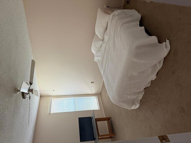 Building Photo - 9209 W Glen Oaks Cir N