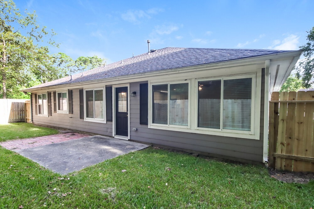 Building Photo - 18154 Windy Oaks Ct