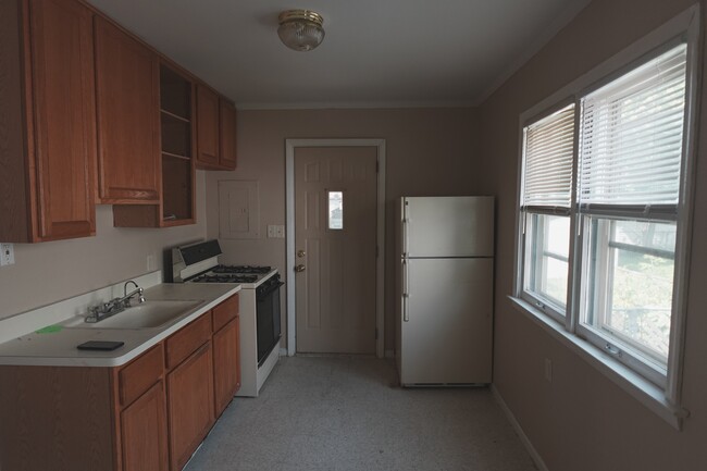 Building Photo - 13407 Sherman Ave