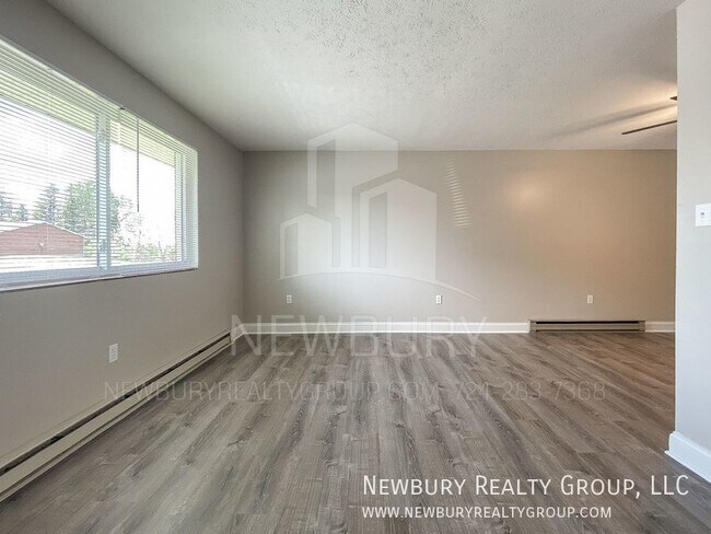 Building Photo - 29 Sunbury Estates