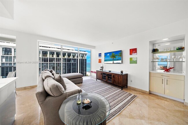 Building Photo - 4779 Collins Ave