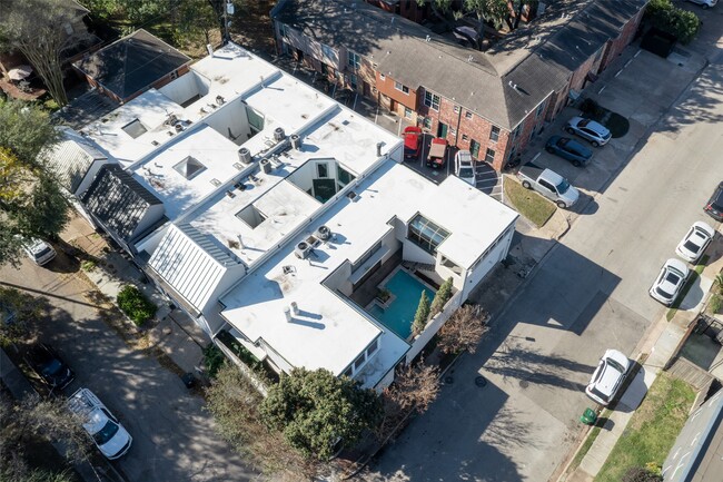 Building Photo - 1201 Autrey St