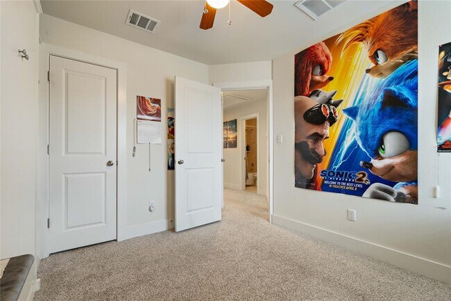 Building Photo - 603 White Steppe Way