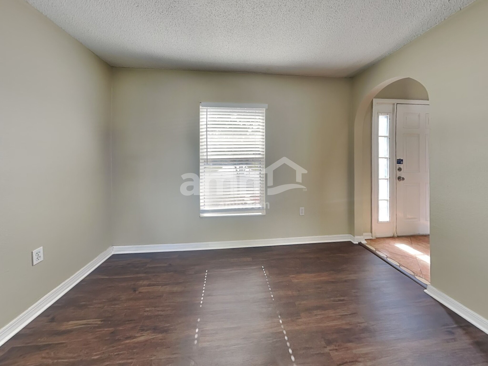 Building Photo - 12621 Lake Vista Dr